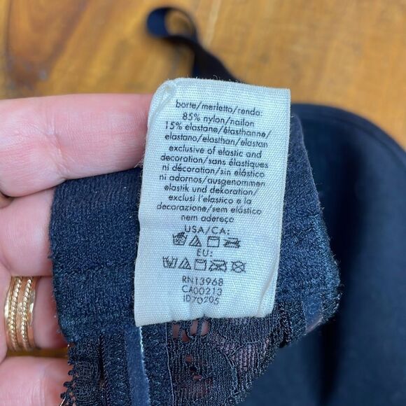 Calvin Klein Perfectly Fit Convertible Black Lace Bra 36D - Picture 5 of 5